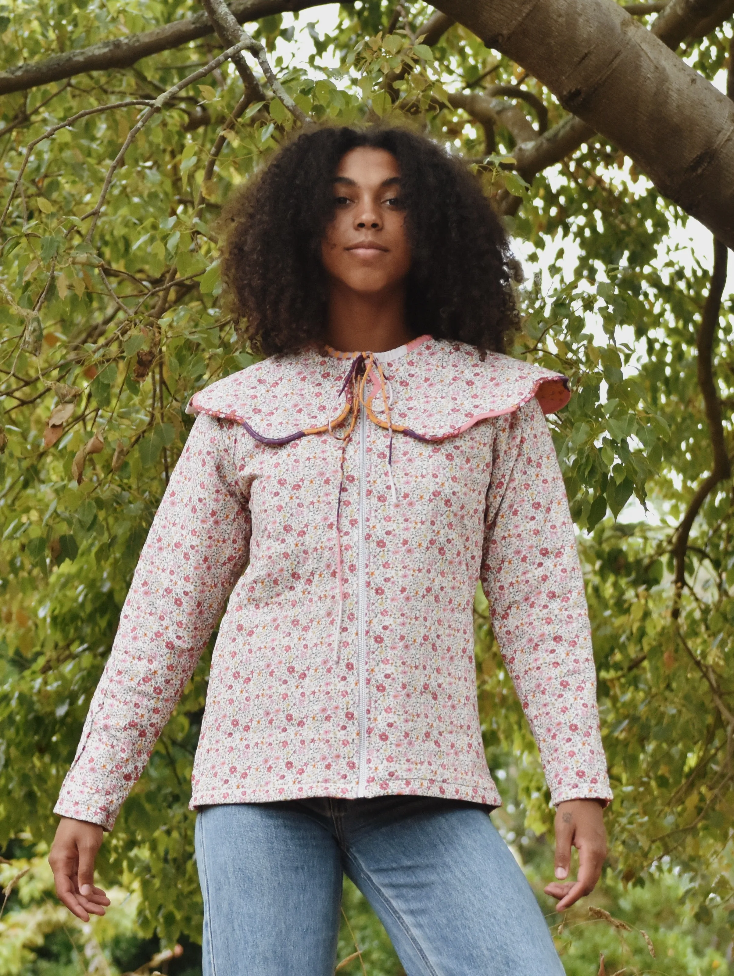 100% RECYCLED COTTON - PEMBROKE REVERSIBLE QUILTED JACKET IN HEXIE PATCHWORK PRINT