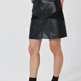 Iloe skirt black