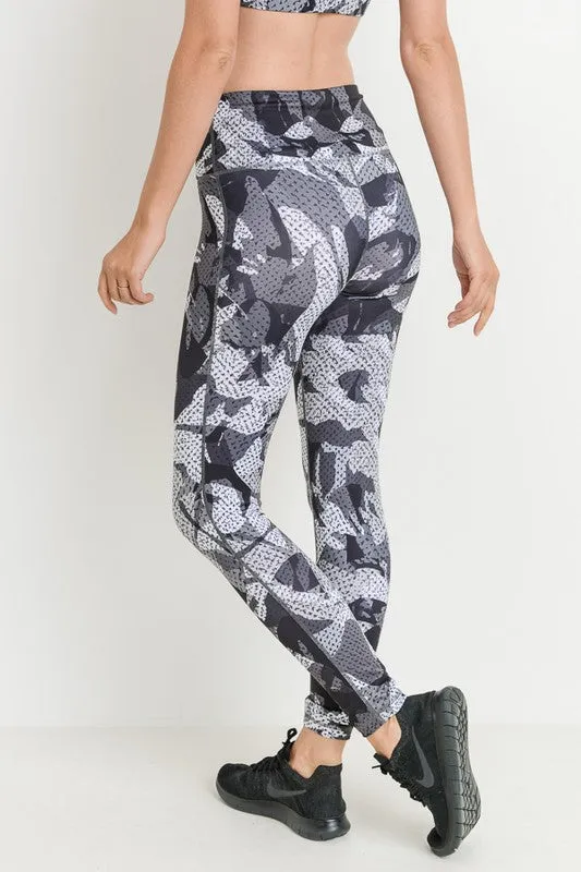 Raw Moda Monochrome Kaleidoscope Camo Print Full Leggings