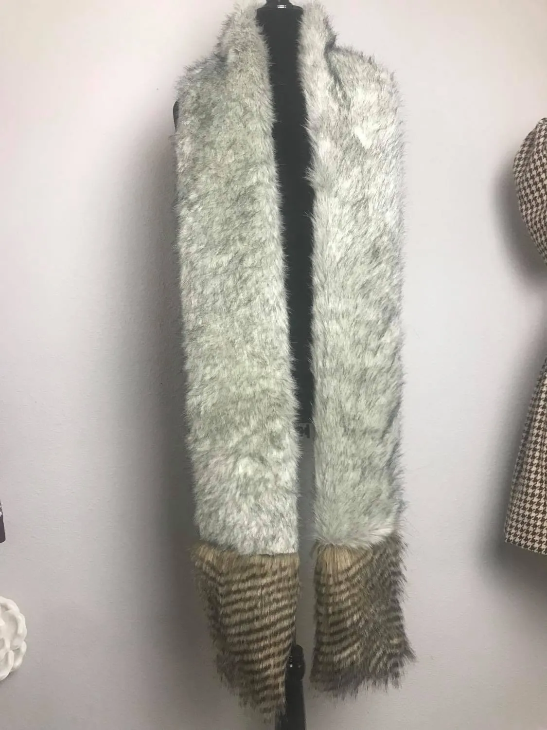 Scarf in grey