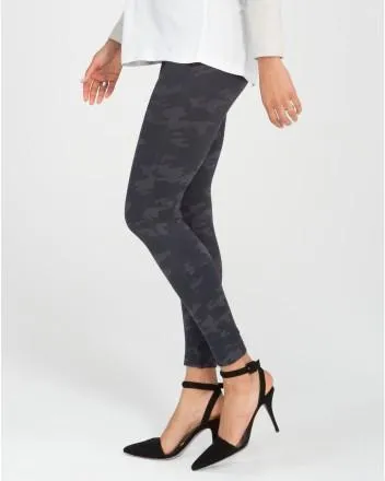 Spanx - Look at Me Now Leggings in Black Camo